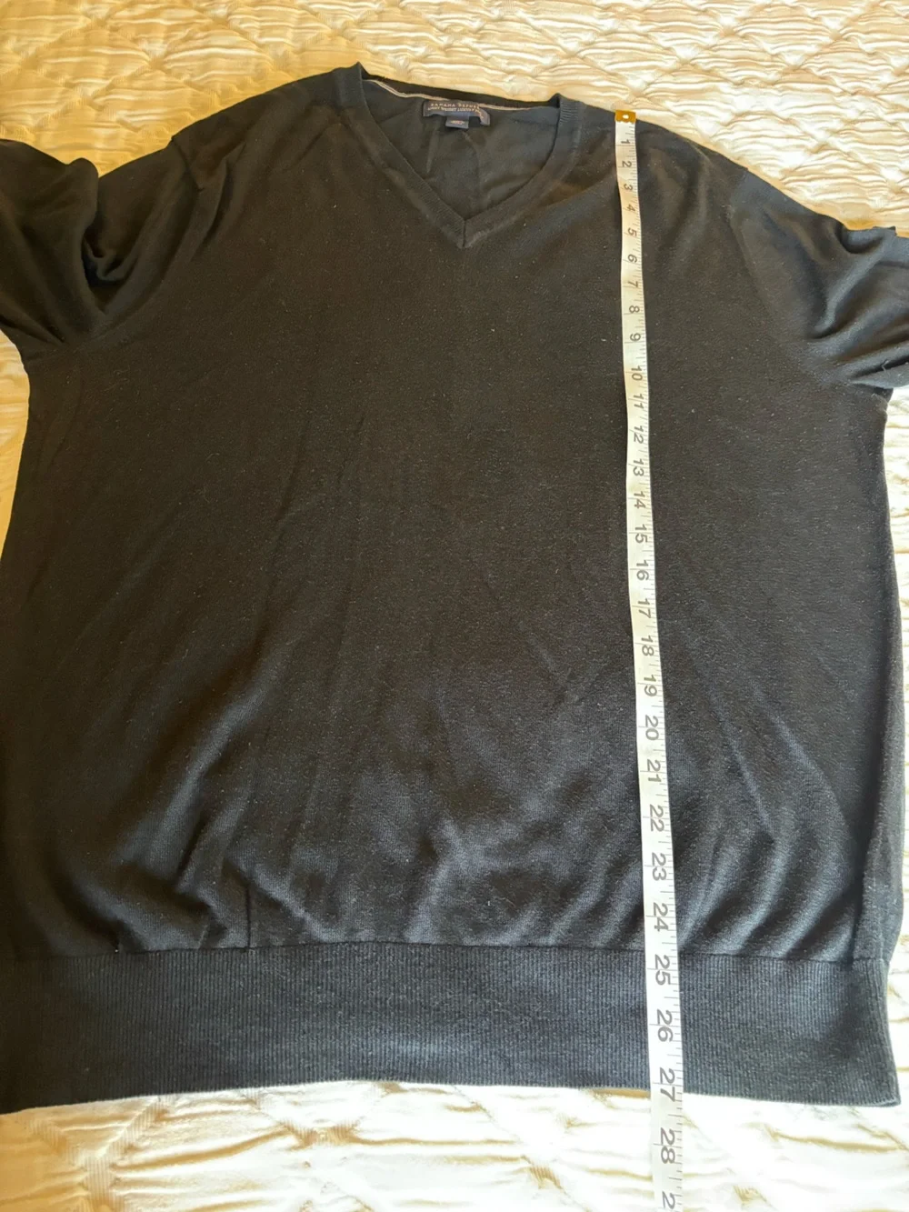 Banana Republic Luxury Blend Black V-Neck Sweater –‎ Silk, Cotton& Cashmere L